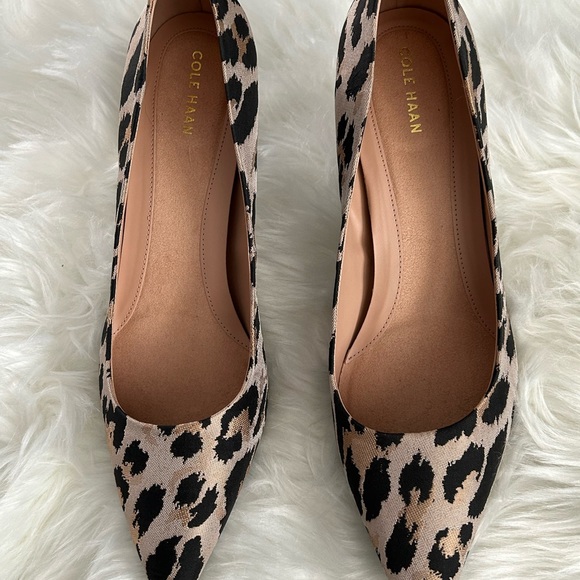 Brand new in box Cole Haan leopard print heels, size 10B - Picture 7 of 9